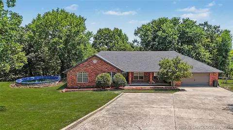 17094 W 795 Rd, Tahlequah, OK 74464