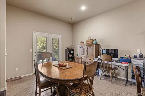 Dining - 17415 E 45th St, Tulsa, OK 74134 photo 1 of 3