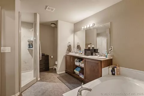 Bath - 17415 E 45th St, Tulsa, OK 74134 photo 4 of 5