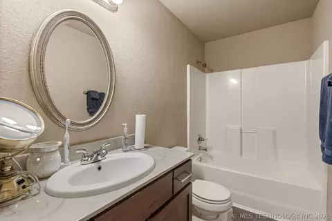Bath - 17415 E 45th St, Tulsa, OK 74134 photo 1 of 3