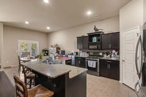 Kitchen - 17415 E 45th St, Tulsa, OK 74134 photo 1 of 4
