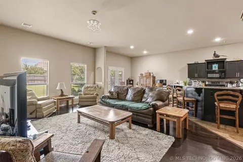 Living - 17415 E 45th St, Tulsa, OK 74134 photo 3 of 4