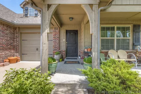 Exterior - 17415 E 45th St, Tulsa, OK 74134 photo 6 of 10