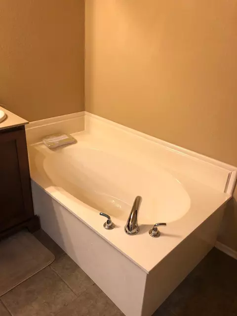 Bath - 17415 E 45th St, Tulsa, OK 74134 photo 5 of 5