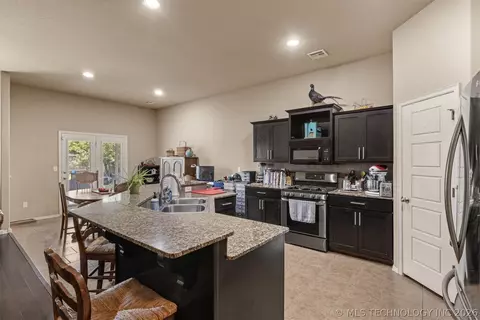 Kitchen - 17415 E 45th St, Tulsa, OK 74134 photo 1 of 6