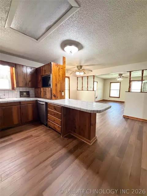 203 N E St, Yale, OK 74085 photo 13