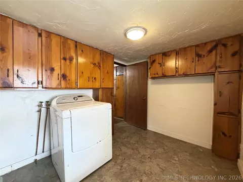 203 N E St, Yale, OK 74085 photo 38