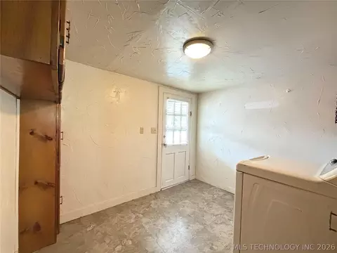 203 N E St, Yale, OK 74085 photo 40