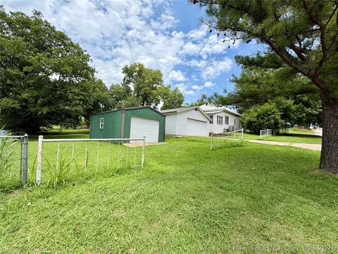 203 N E St, Yale, OK 74085 photo 51
