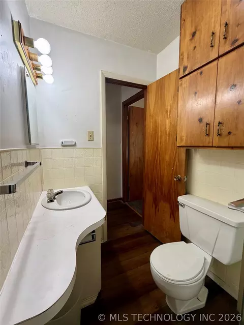 203 N E St, Yale, OK 74085 photo 33