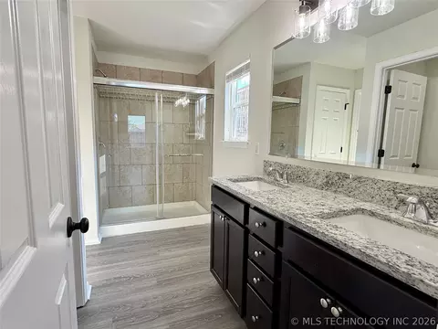 5960 E 148 St, Bixby, OK 74008 photo 8