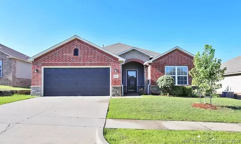 5960 E 148 St, Bixby, OK 74008