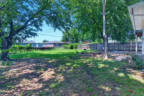 Exterior - 4556 E 28th St, Tulsa, OK 74114 photo 13 of 16