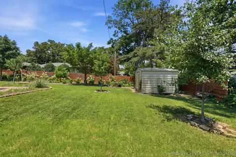 Exterior - 2853 E 35th Pl, Tulsa, OK 74105 photo 15 of 16