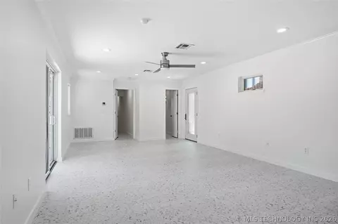 Living - 2853 E 35th Pl, Tulsa, OK 74105 photo 10 of 10
