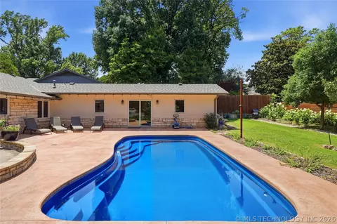 Exterior - 2853 E 35th Pl, Tulsa, OK 74105 photo 13 of 16
