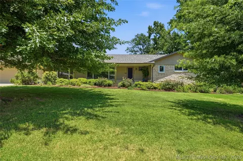 Exterior - 2853 E 35th Pl, Tulsa, OK 74105 photo 6 of 16