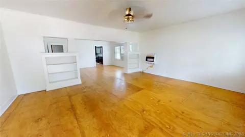 Living - 817 E 15th, Ada, OK 74820 photo 1 of 11