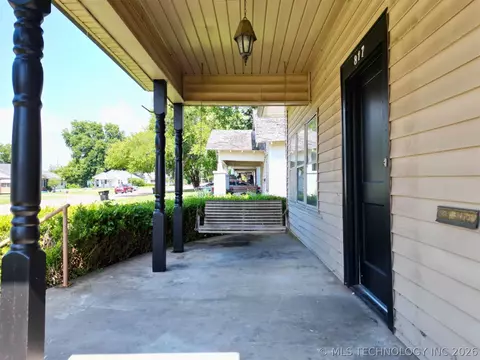 Exterior - 817 E 15th, Ada, OK 74820 photo 4 of 9