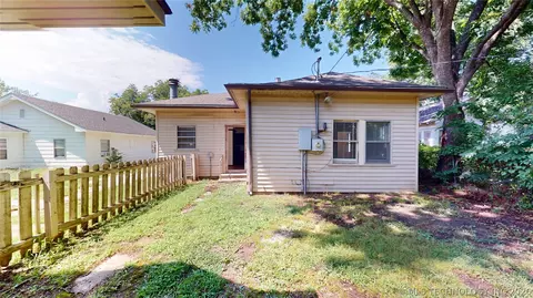 Exterior - 817 E 15th, Ada, OK 74820 photo 5 of 9