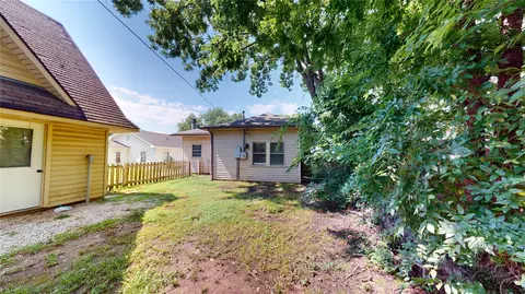 Exterior - 817 E 15th, Ada, OK 74820 photo 8 of 9
