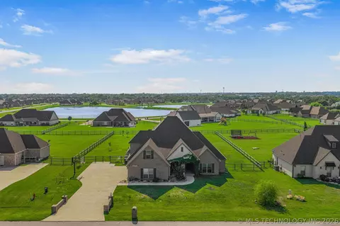 8220 N 154th Ave E, Owasso, OK 74055