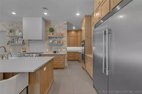 Kitchen - 6744 E 123rd St S, Bixby, OK 74008 photo 10 of 10