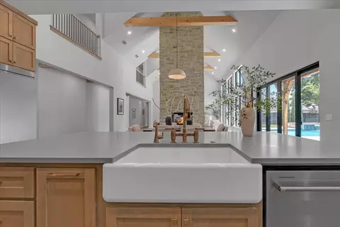 Kitchen - 6744 E 123rd St S, Bixby, OK 74008 photo 5 of 10