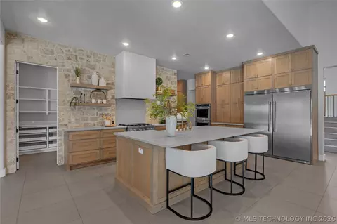 Kitchen - 6744 E 123rd St S, Bixby, OK 74008 photo 3 of 10