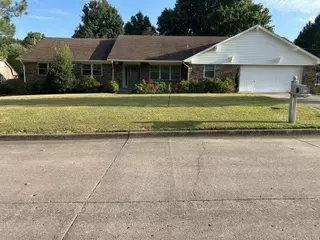 2507 Debby Jane Ln, Muskogee, OK 74403