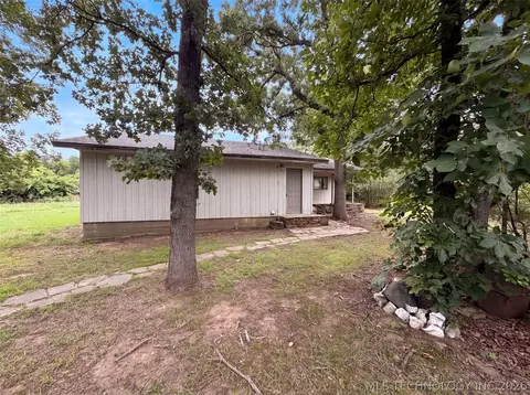 430225 E 1155 Rd, Porum, OK 74455