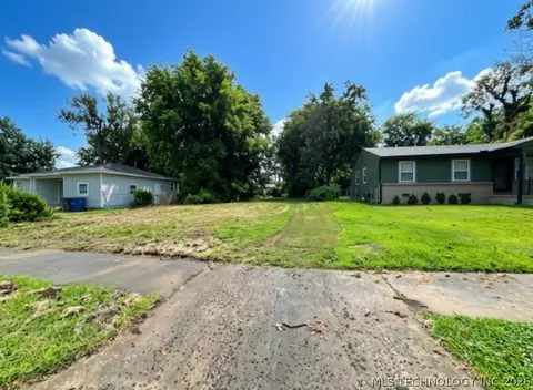 1828 E Young St N, Tulsa, OK 74110 photo 1