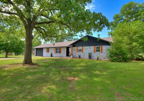 701 W 41st St, Sand Springs, OK 74063