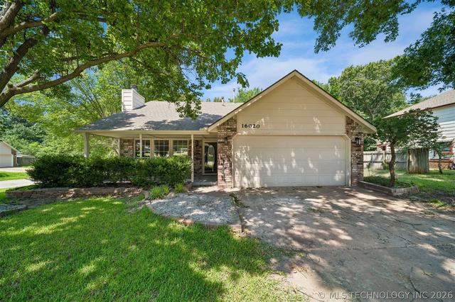 16020 S 294th East Ave, Coweta, OK 74429
