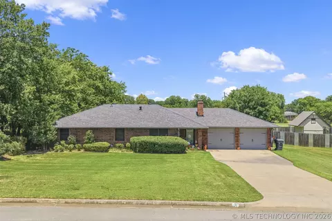 617 Wallace NW, Ardmore, OK 73401