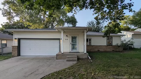 214 W Urbana St, Broken Arrow, OK 74012