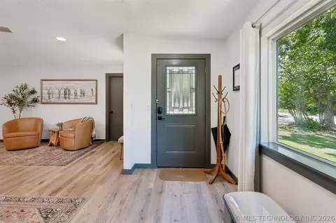 Entry Way - 419027 E 1145 Rd, Checotah, OK 74426 photo 1 of 3