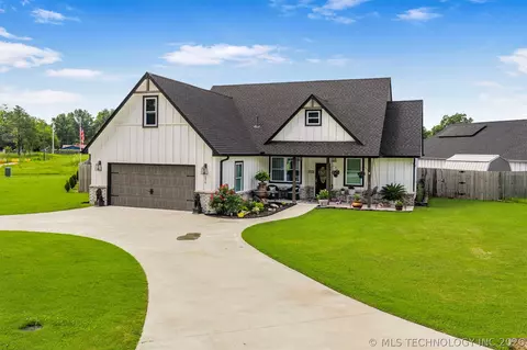 330 SE 6th St N, Pryor, OK 74361