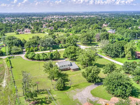 View/Area - 13601 E 96th St N, Owasso, OK 74055 photo 5 of 14