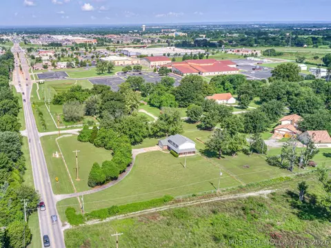 View/Area - 13601 E 96th St N, Owasso, OK 74055 photo 10 of 14