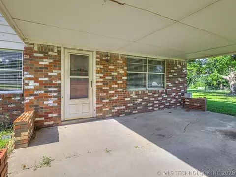 Exterior - 13601 E 96th St N, Owasso, OK 74055 photo 9 of 12