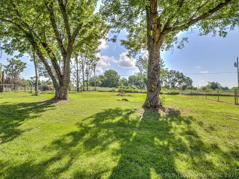 Exterior - 13601 E 96th St N, Owasso, OK 74055 photo 12 of 12