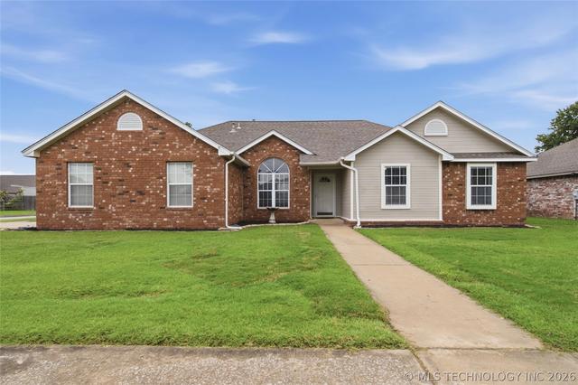 11101 E 120th St N, Collinsville, OK 74021