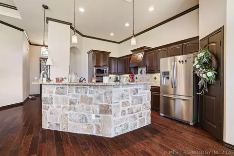 Kitchen - 3488 Bryan Rd, Durant, OK 74701 photo 1 of 2