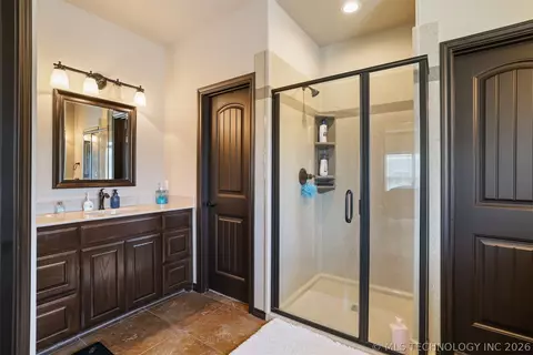 Bath - 3488 Bryan Rd, Durant, OK 74701 photo 1 of 3
