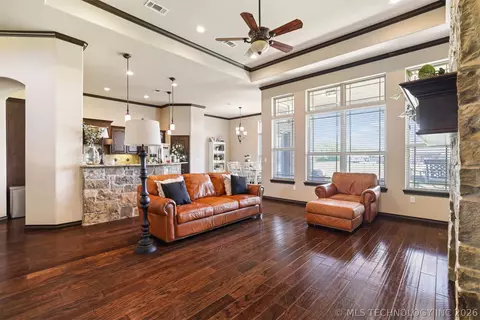 Living - 3488 Bryan Rd, Durant, OK 74701 photo 1 of 2