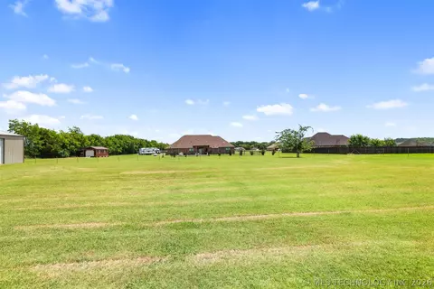 Exterior - 3488 Bryan Rd, Durant, OK 74701 photo 4 of 5