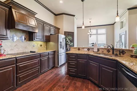 Kitchen - 3488 Bryan Rd, Durant, OK 74701 photo 2 of 2