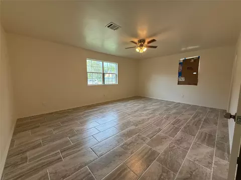 Living - 1146 E 50th Place North N, Tulsa, OK 74126 photo 4 of 4