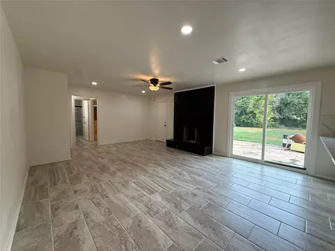 Living - 1146 E 50th Place North N, Tulsa, OK 74126 photo 2 of 4